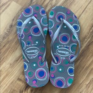 Havaianas slim fits size 6